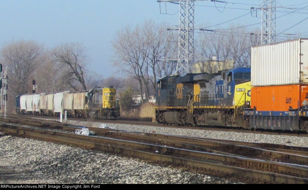 CSXT 895